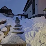 Apartmán With Garden In 53364 Vrchlabí
