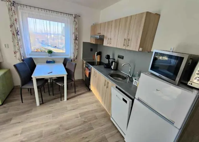 With Garden In 53364 * 브르흘라비